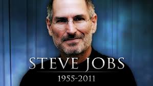 Steve Jobs: El genio que revolucionó todo (menos los precios)